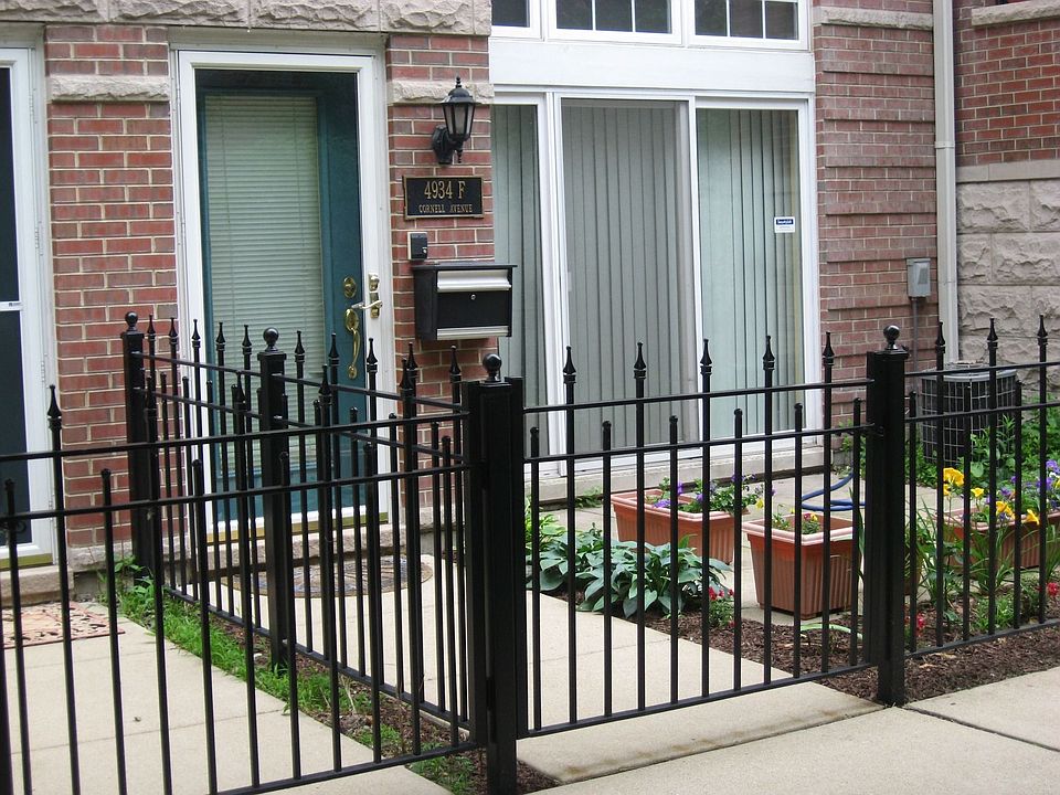 4934 S. Cornell Ave