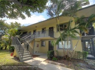 588 Trace Cir APT 201, Deerfield Beach, FL 33441