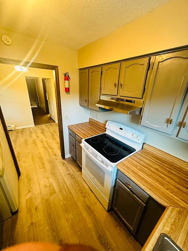2 bed, 950 sqft, $975 — Photo 1