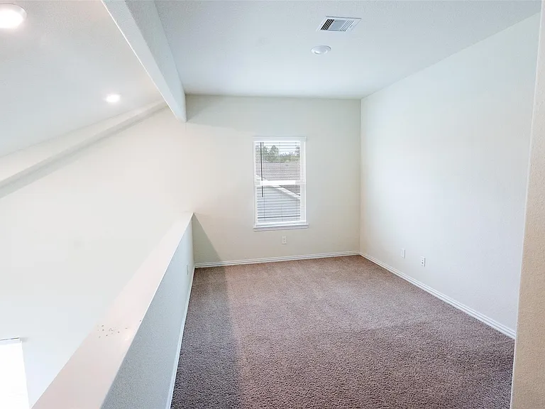 216 N Lynx Trl — Photo 34