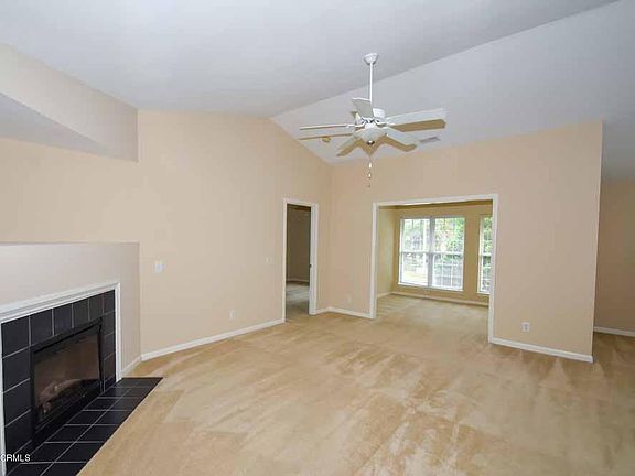 3rd image of 2205 Locksley Woods Dr APT G