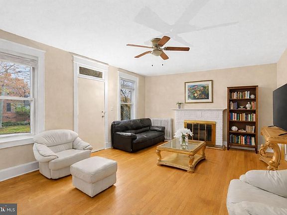 5th image of 740 Rittenhouse St NW