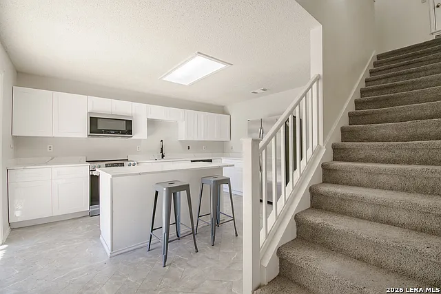 8166 Cheryl Meadow Dr — Photo 14