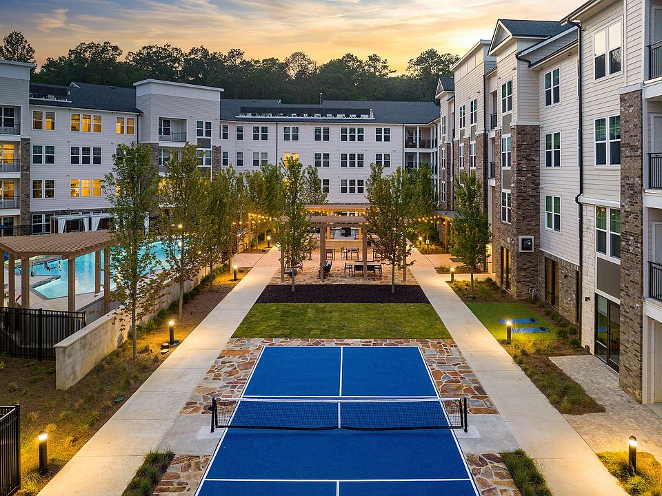 Courtyard and Pickleball