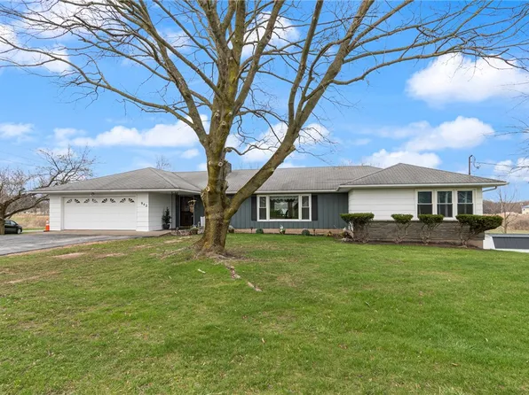 942 Sohn Alloway Rd, Lyons, NY 14489