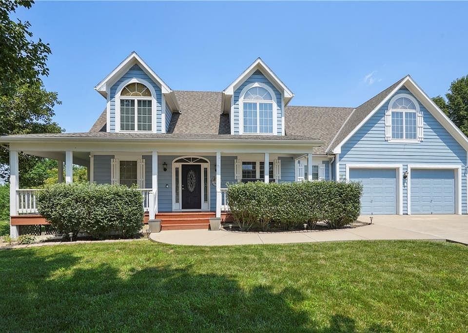 1st image of 15270 Linden Ct