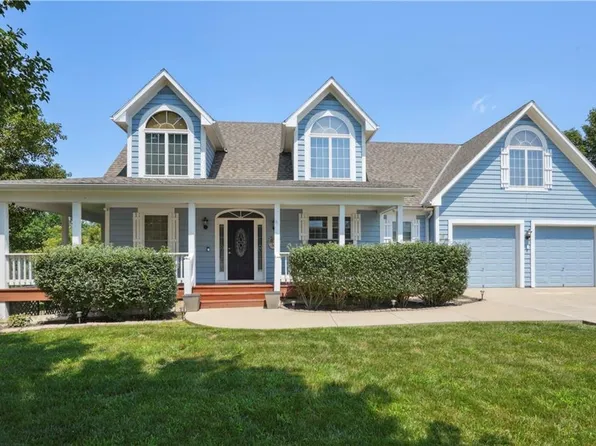 15270 Linden Ct, Bonner Springs, KS 66012