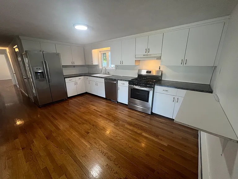 64 Halstead St #1 — Photo 5
