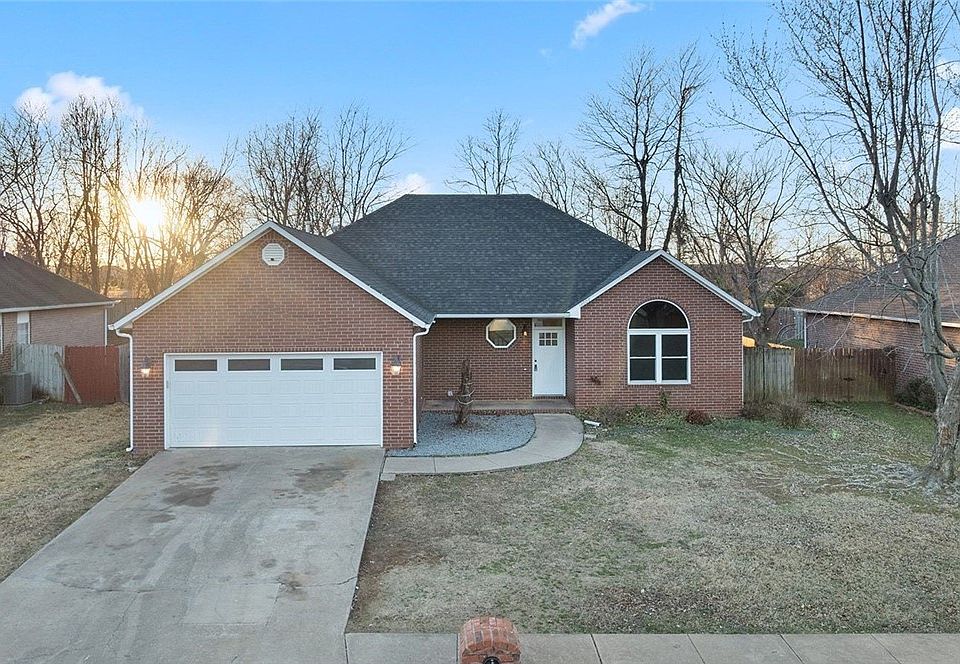 1st image of 3908 SW Cherry Rd