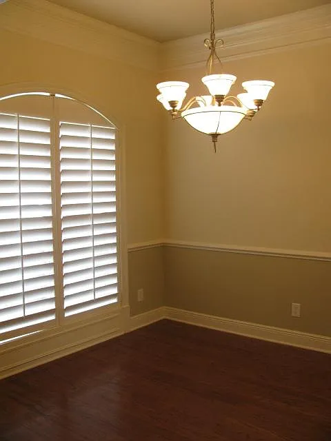4 bed, 1954 sqft, $1,995 — Photo 2