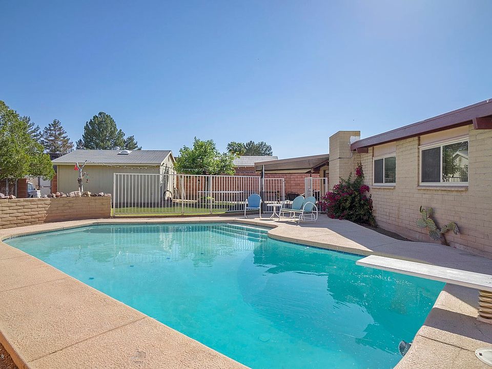 1st image of 8650 E Helen Pl