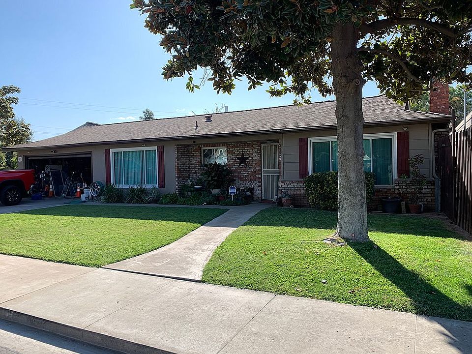 2nd image of 1035 N Sunset Ave