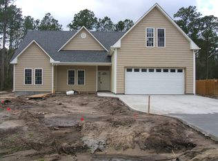 424 N Belvedere Dr, Hampstead, NC 28443