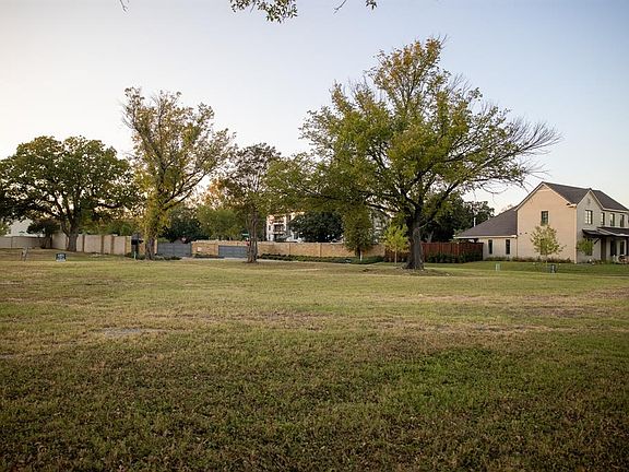 3rd image of 233 Summersby Ln Lot 9