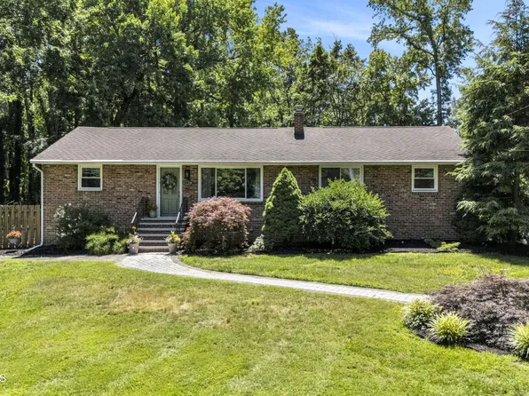 687 Hopping Road, Middletown, NJ 07748