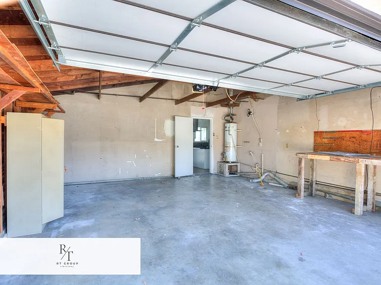 13011 Pinon St — Photo 37