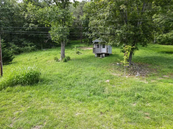 1907 Vardy Blackwater Rd, Sneedville, TN 37869