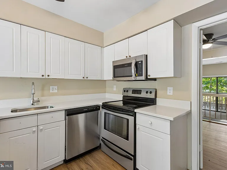 12789 Cara Dr — Photo 6