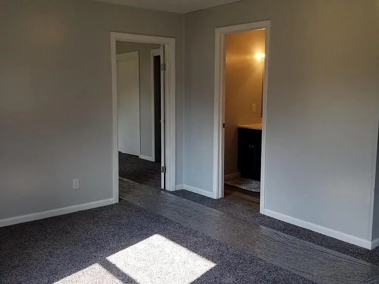 50 Home St — Photo 23