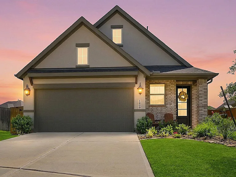 1409 Northwood Bluff Ln — Photo 1