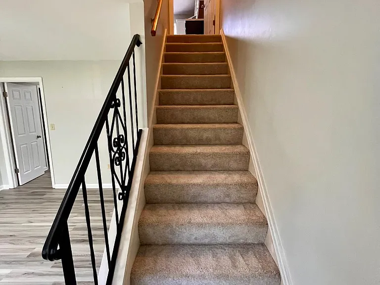 41704 Courthouse Dr — Photo 5