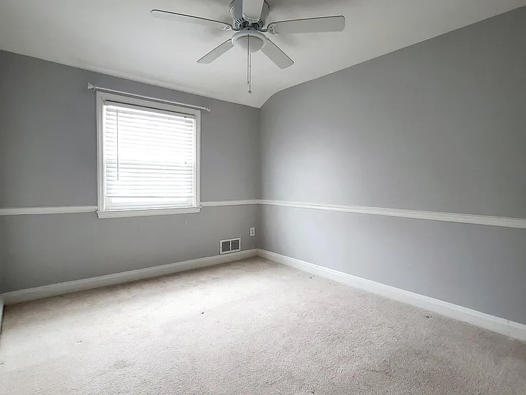 1822 Darrich Dr — Photo 13