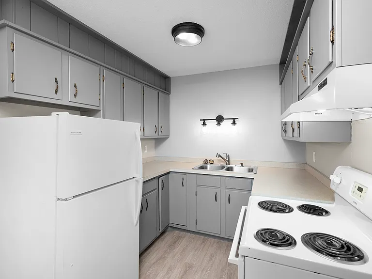 423 Seward Ave #2 — Photo 5