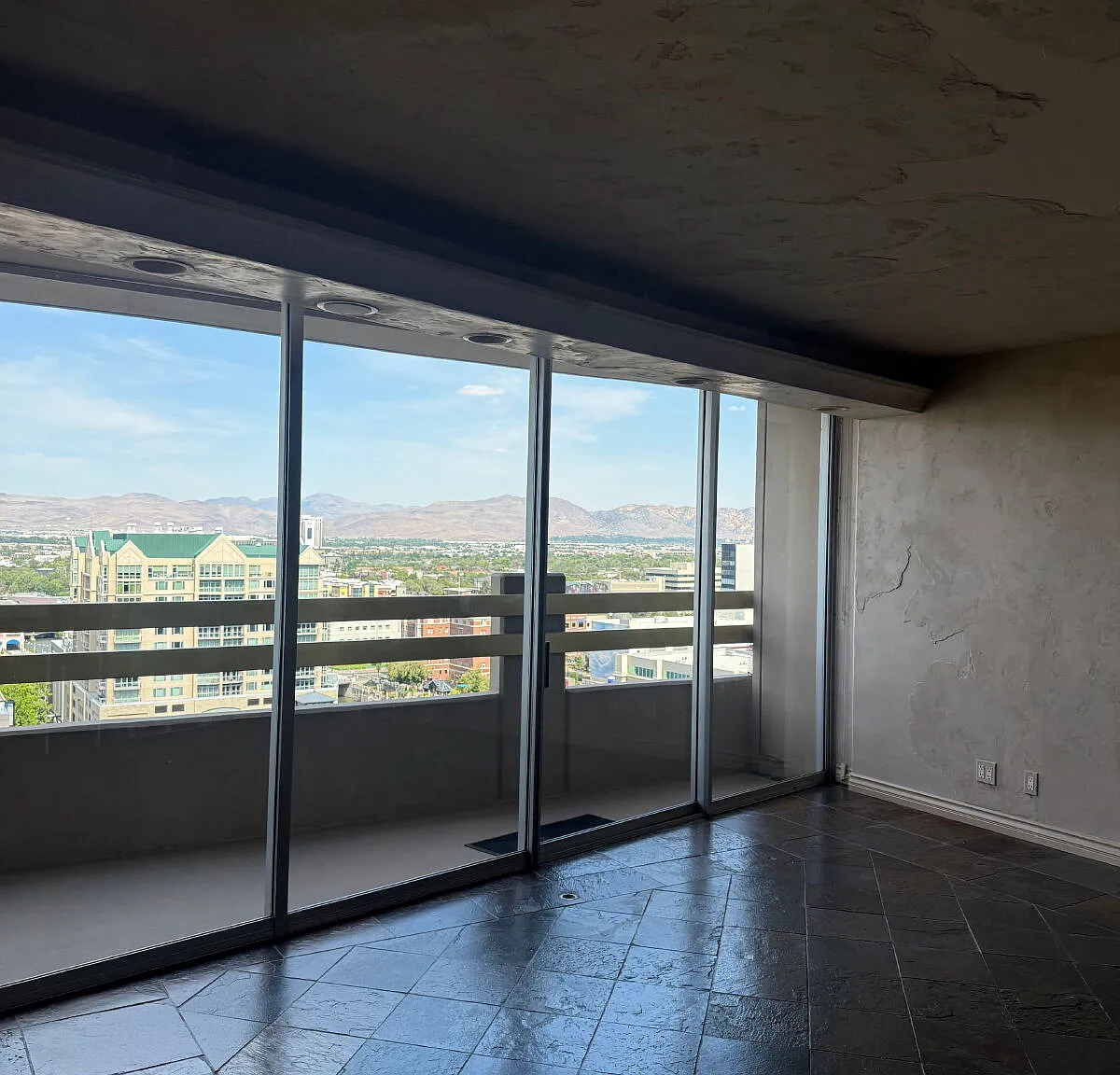 Studio, 1.0 bath, 590 sqft, $1,400 — Photo 4