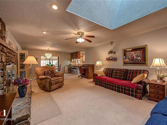 2nd image of 1 Johnson Ln