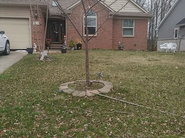 30234 Apple Grove Way, Flat Rock, MI 48134