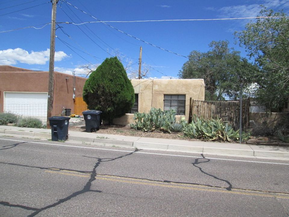 1st image of 1201 Princeton Dr SE #B