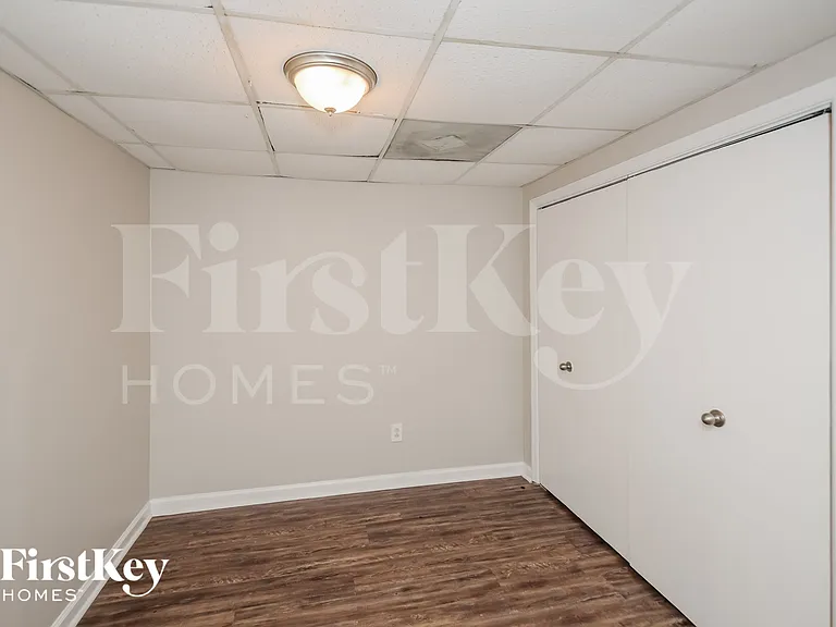 4217 Park Cir — Photo 13