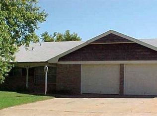 3563 McClaflin Dr, Enid, OK 73701