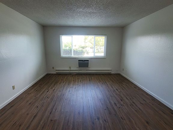 2nd image of 333 Poplar St APT 18