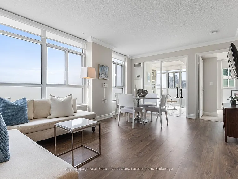 3 Marine Parade Dr #1108 — Photo 4