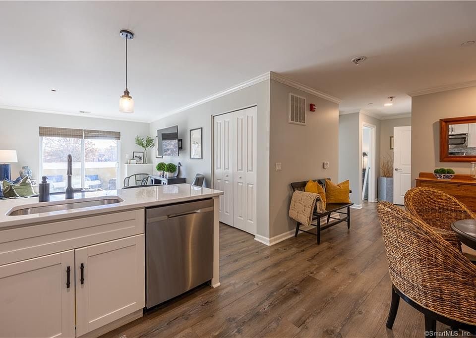 Quaker Green Apartments West Hartford, CT Zillow