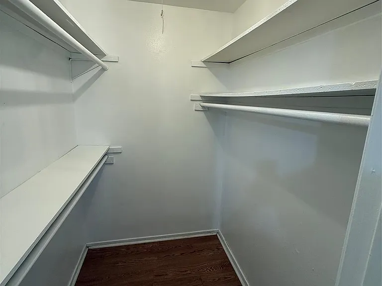 403 Brandywyne Dr — Photo 11