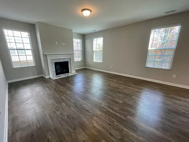 1950 Rubywood St — Photo 10