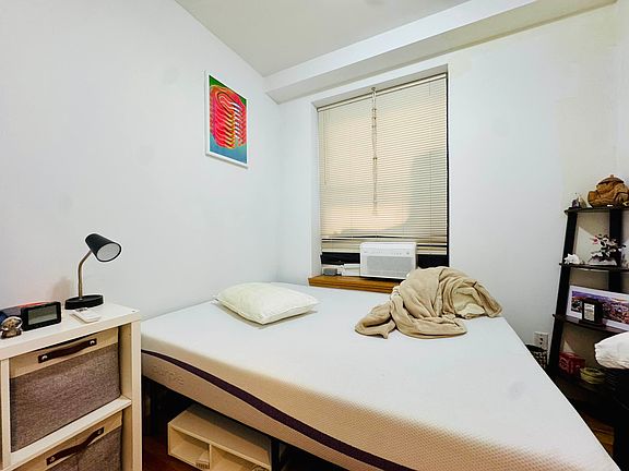 4th image of 172 E 7th St #4B