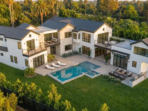 2965 Woodford Dr, La Jolla, CA 92037