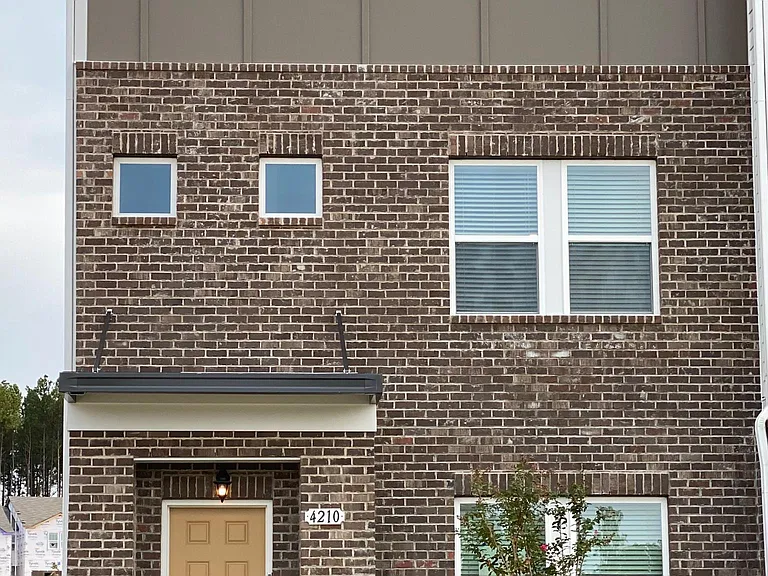 4210 Mahal Ave — Photo 1