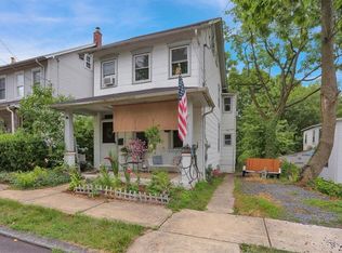 608 Grant St, Pottstown, PA 19464