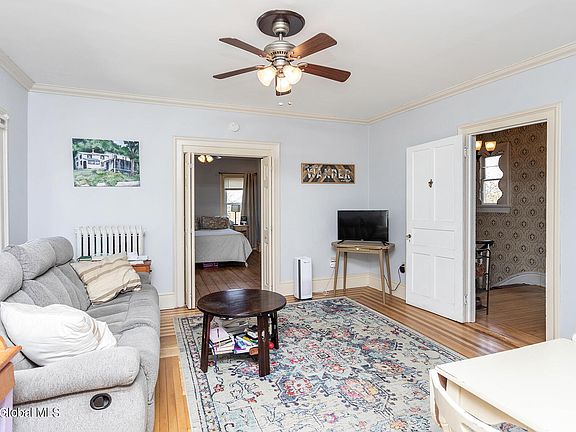5th image of 27 McMaster Street