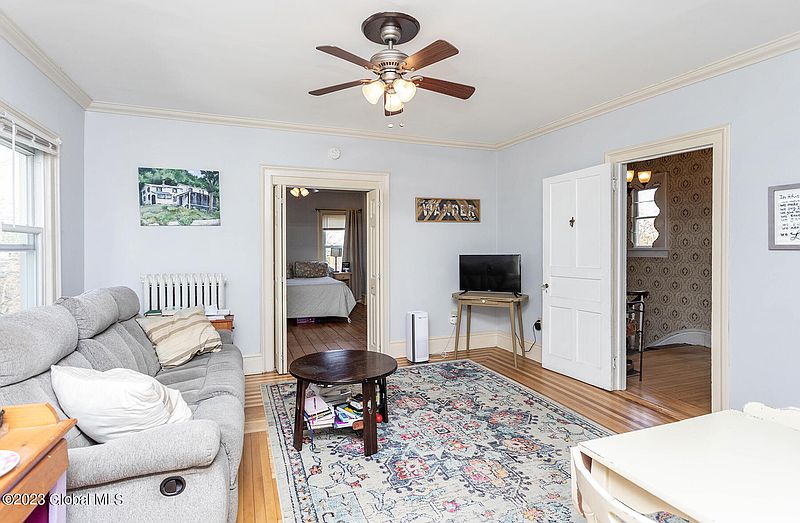 5th image of 27 McMaster Street