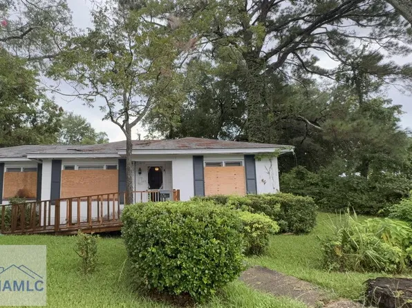 2708 Altama Ave, Brunswick, GA 31520