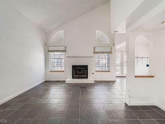 2nd image of 3313 Coral Harbor Dr