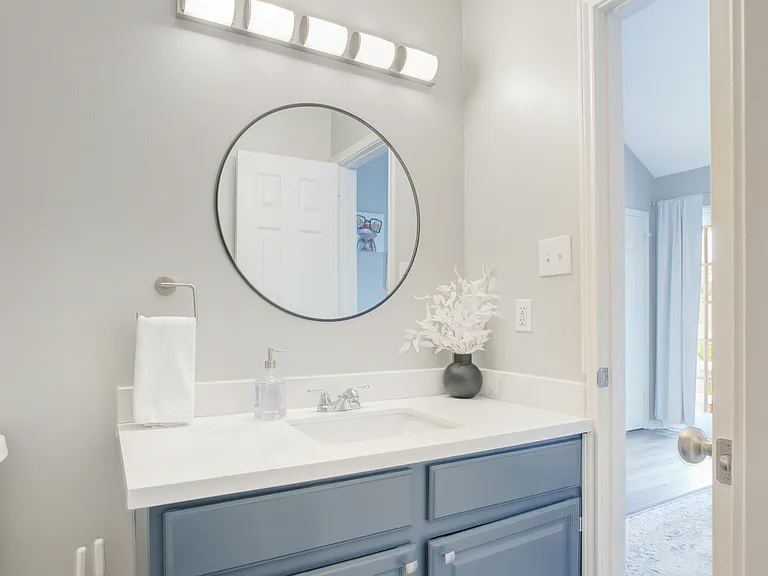 114 Carlin St — Photo 11