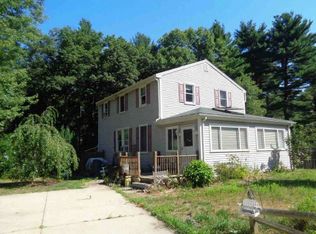 29 Moore St, Chelmsford, MA 01824