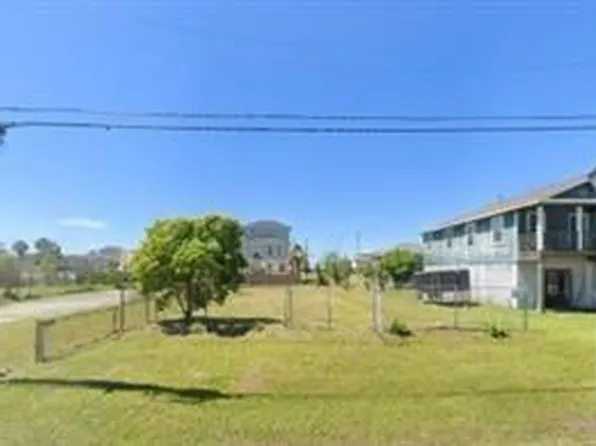 1011 63rd St, Galveston, TX 77551