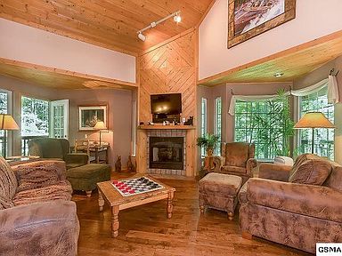 419 Wiley Oakley Dr, Gatlinburg, TN 37738 | Zillow